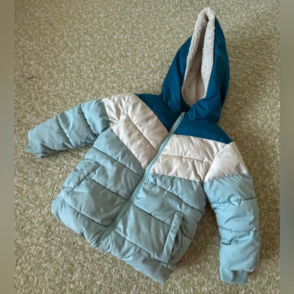 Swiss Tech Cream Fleece Jacket size 3T pastel blue, white